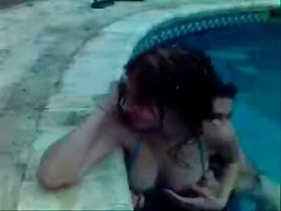 Хардкорний задній екшн з Май Марією безкоштовне порно відео